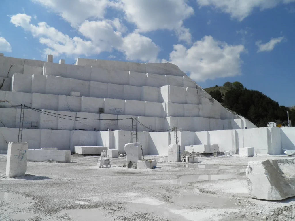 سنگ قبر مرمر